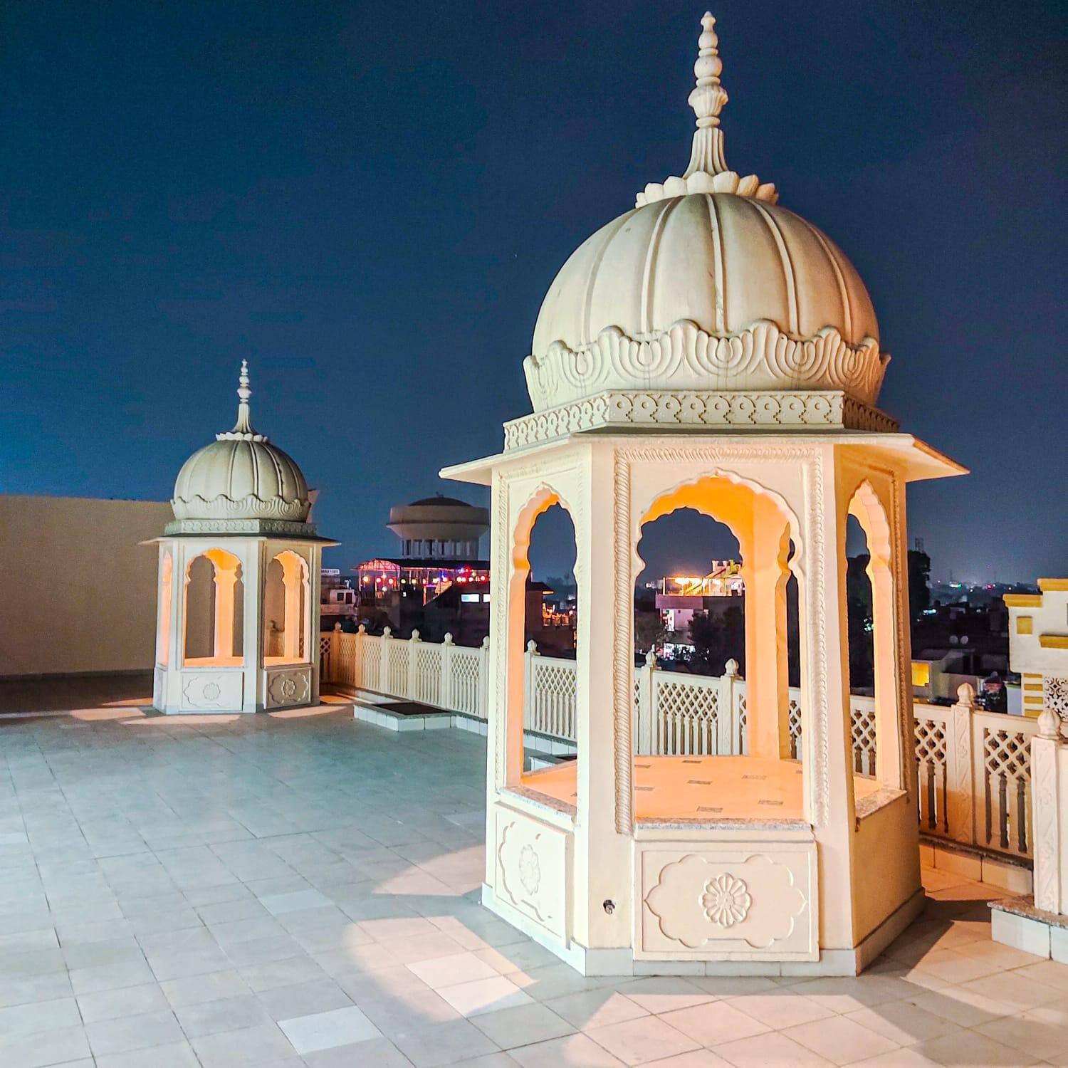 The Taj Vista Agra- Walking Distance To Taj Mahal Hotel อัครา ภายนอก รูปภาพ